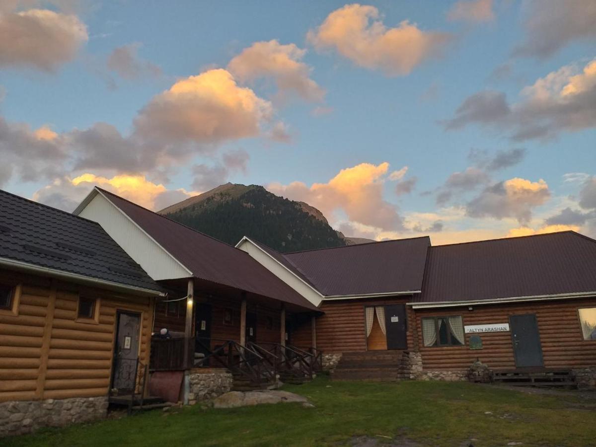 Altyn Arashan Guesthouse Exterior foto
